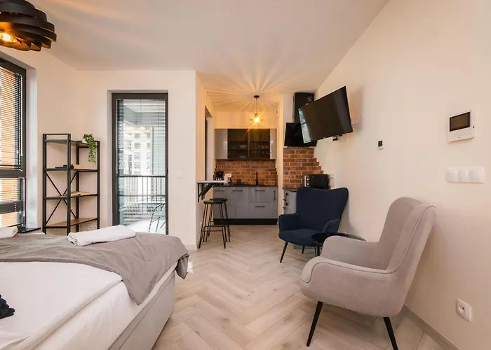 Doki Stocznia By Grand Daire