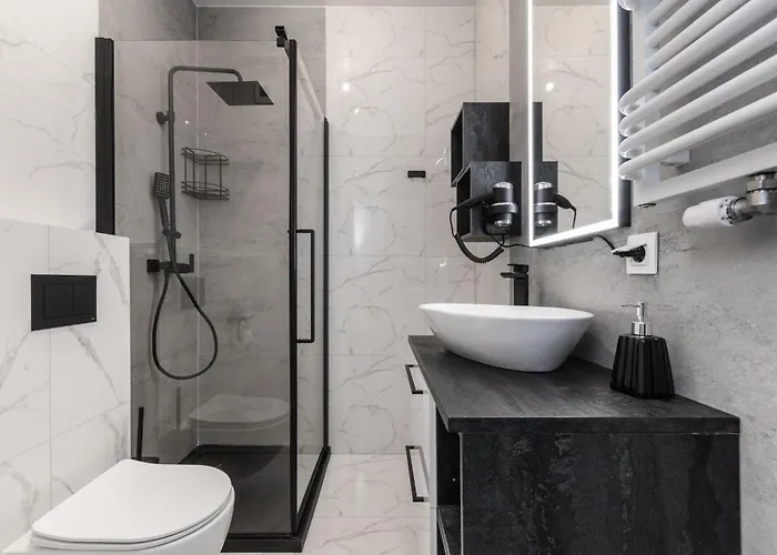 Doki Stocznia By Grand * Gdansk